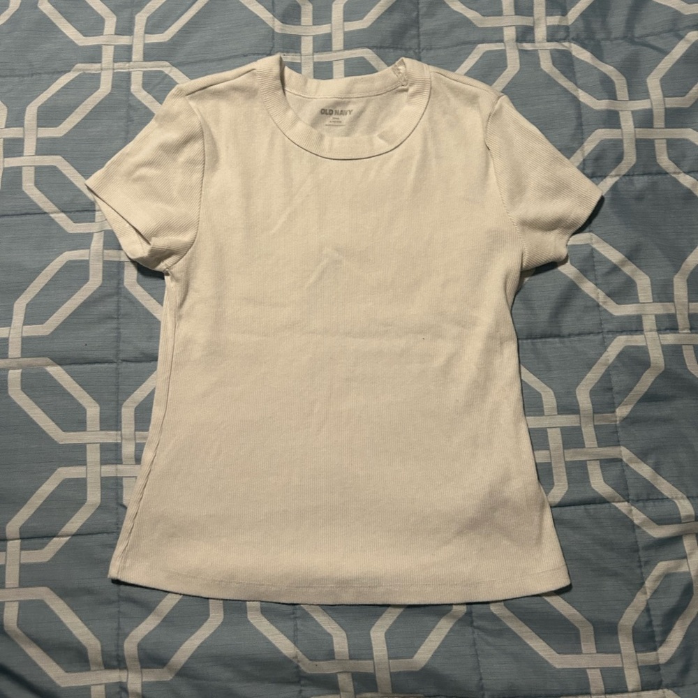 Old Navy White Short Sleeve Crewneck Tee